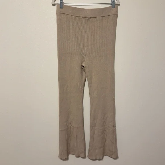 Abercrombie & Fitch Beige Ribbed Knit Flare Wide Leg Slit Pants Size Large - Picture 6 of 7